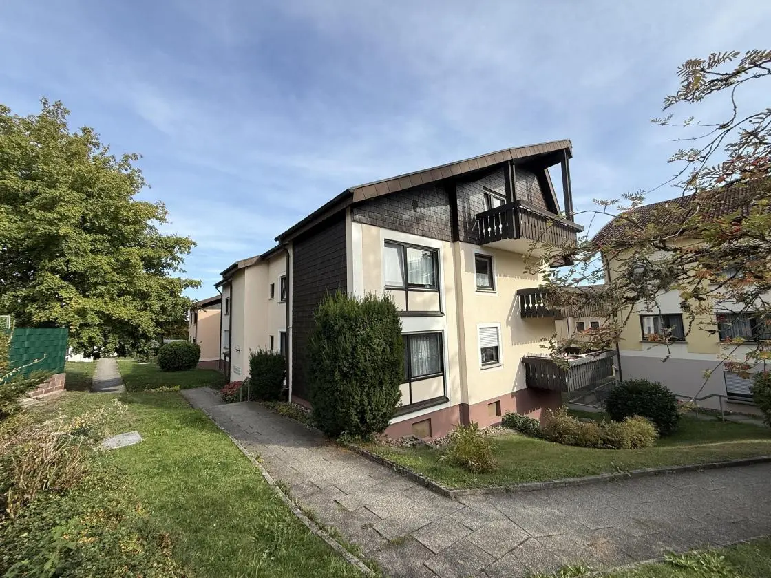Großzügige 3-Zimmer-Dachgeschosswohnung in TOP-Lage