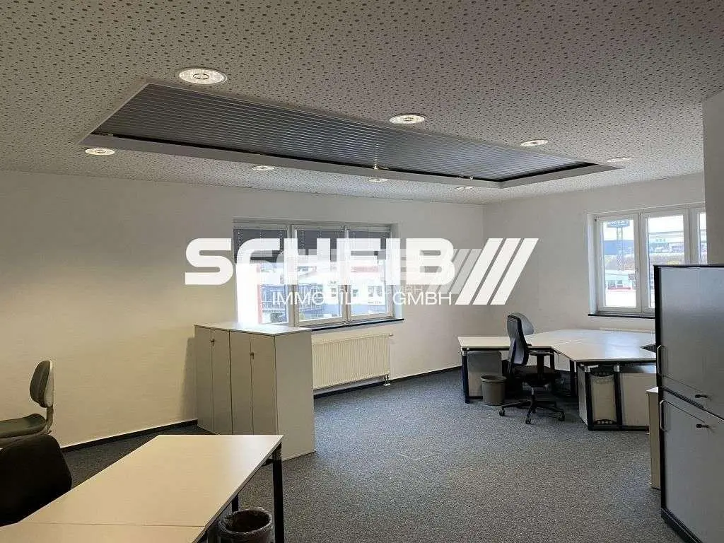Büro mit Teppichboden