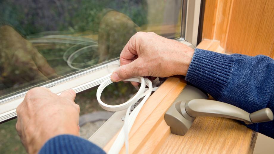Zugluft und undichte Fenster: Was tun, wenn es zieht?