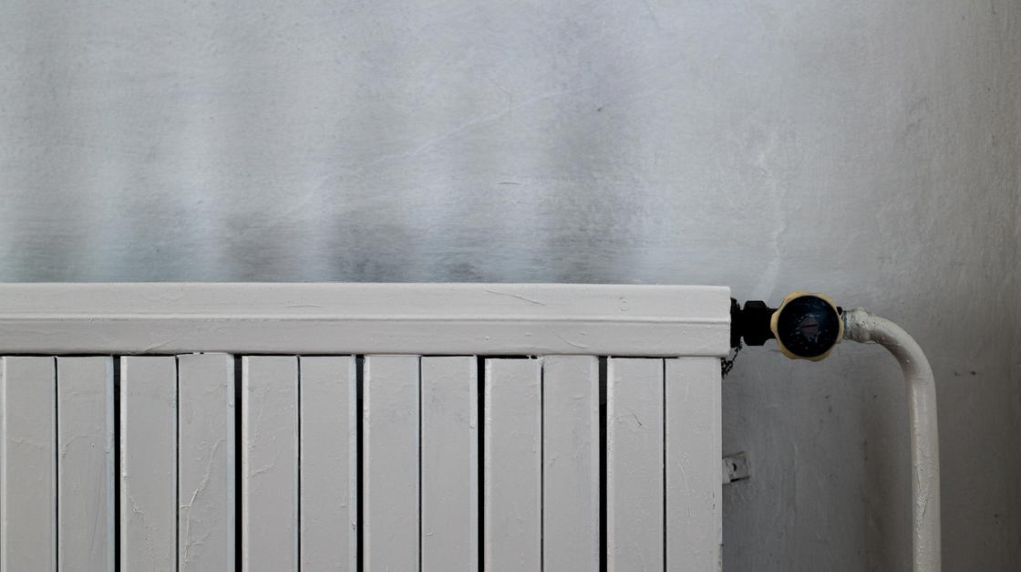 Heizung verursacht Flecken an der Wand