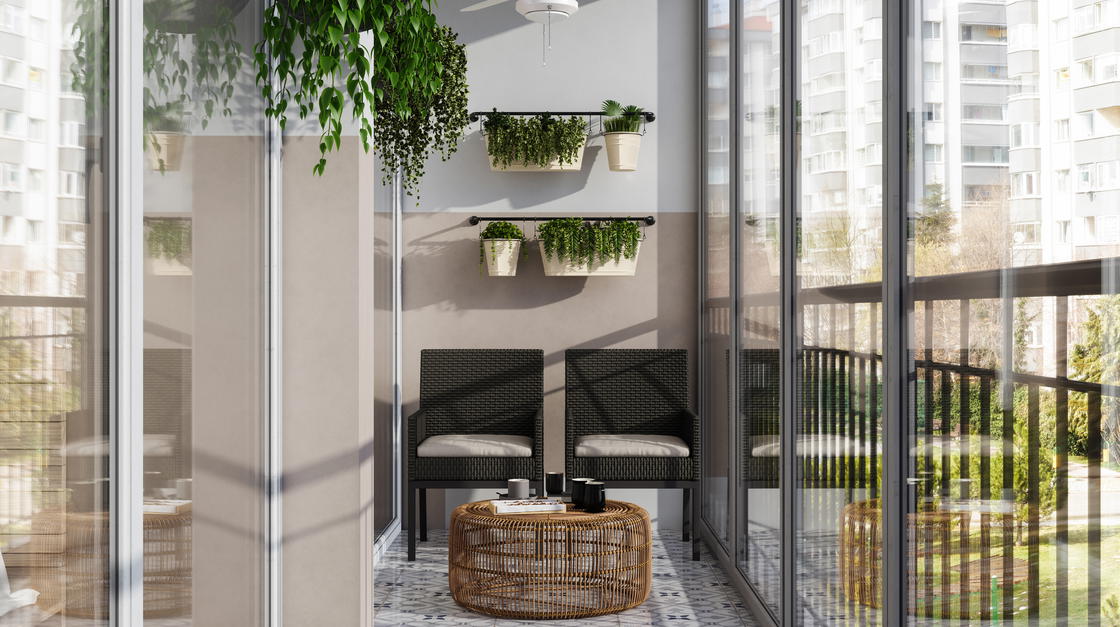 Balkon mit Glasfassade