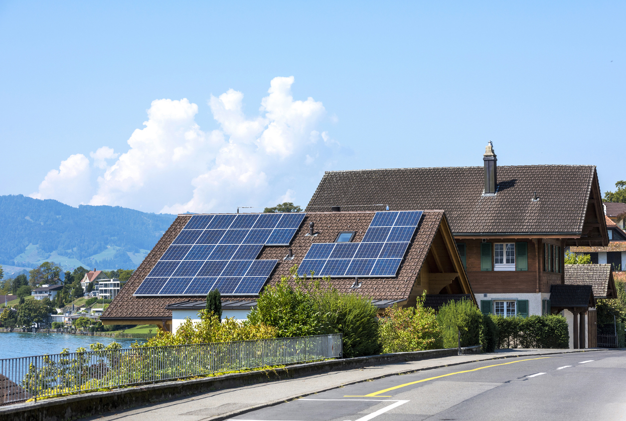 Solaranlage auf einem Haus in der Schweiz