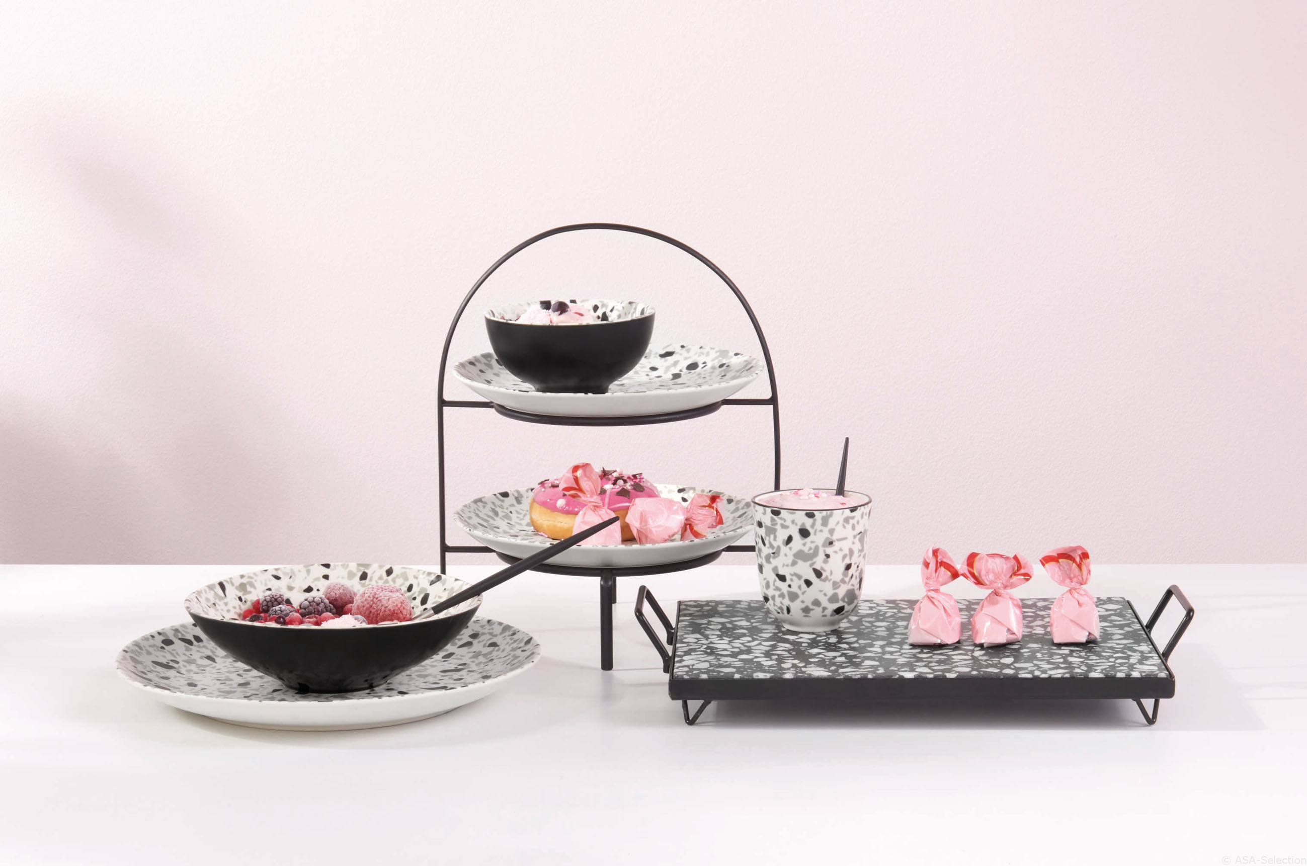 Geschirr in Terrazzo-Optik