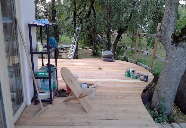 Terrasse an Klemens Jakobs Tiny House