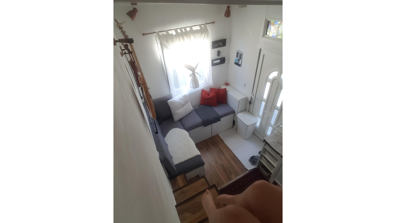 Blick ins Innere eines Tiny Houses