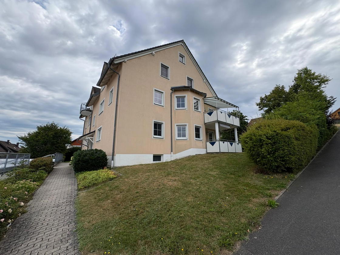 Ansicht mit Balkon
