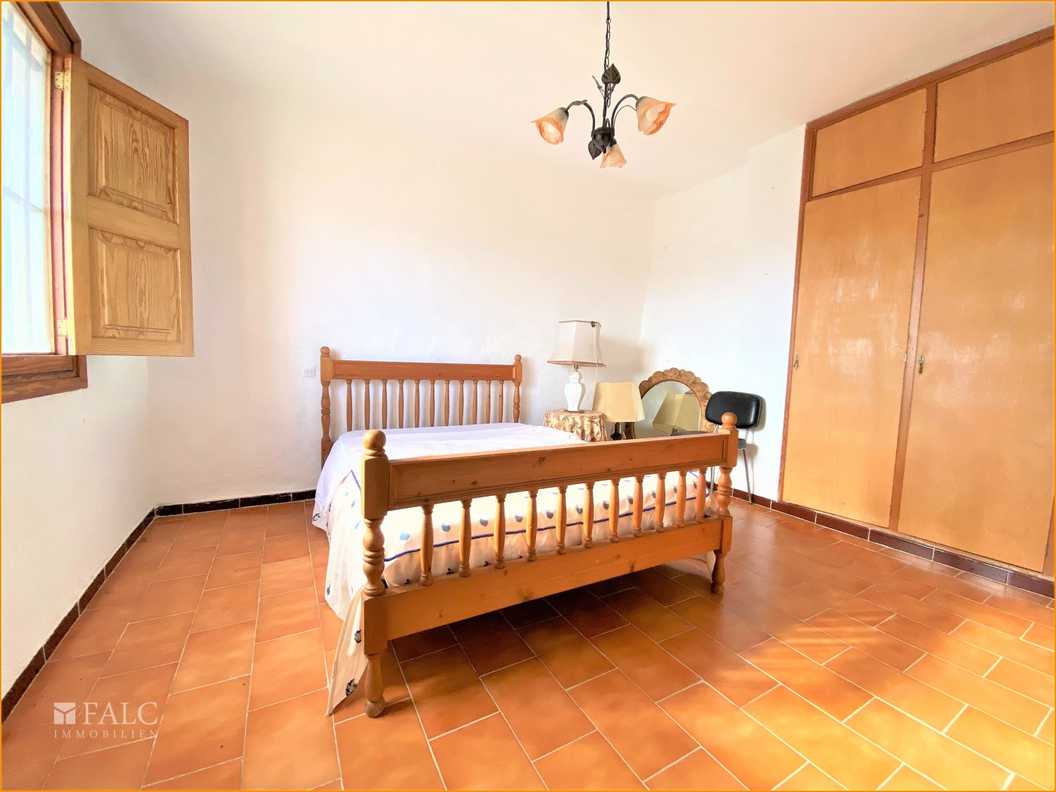 Schlafzimmer 2- Dormitorio 2