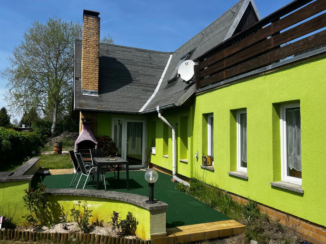 Seitenansicht Haus