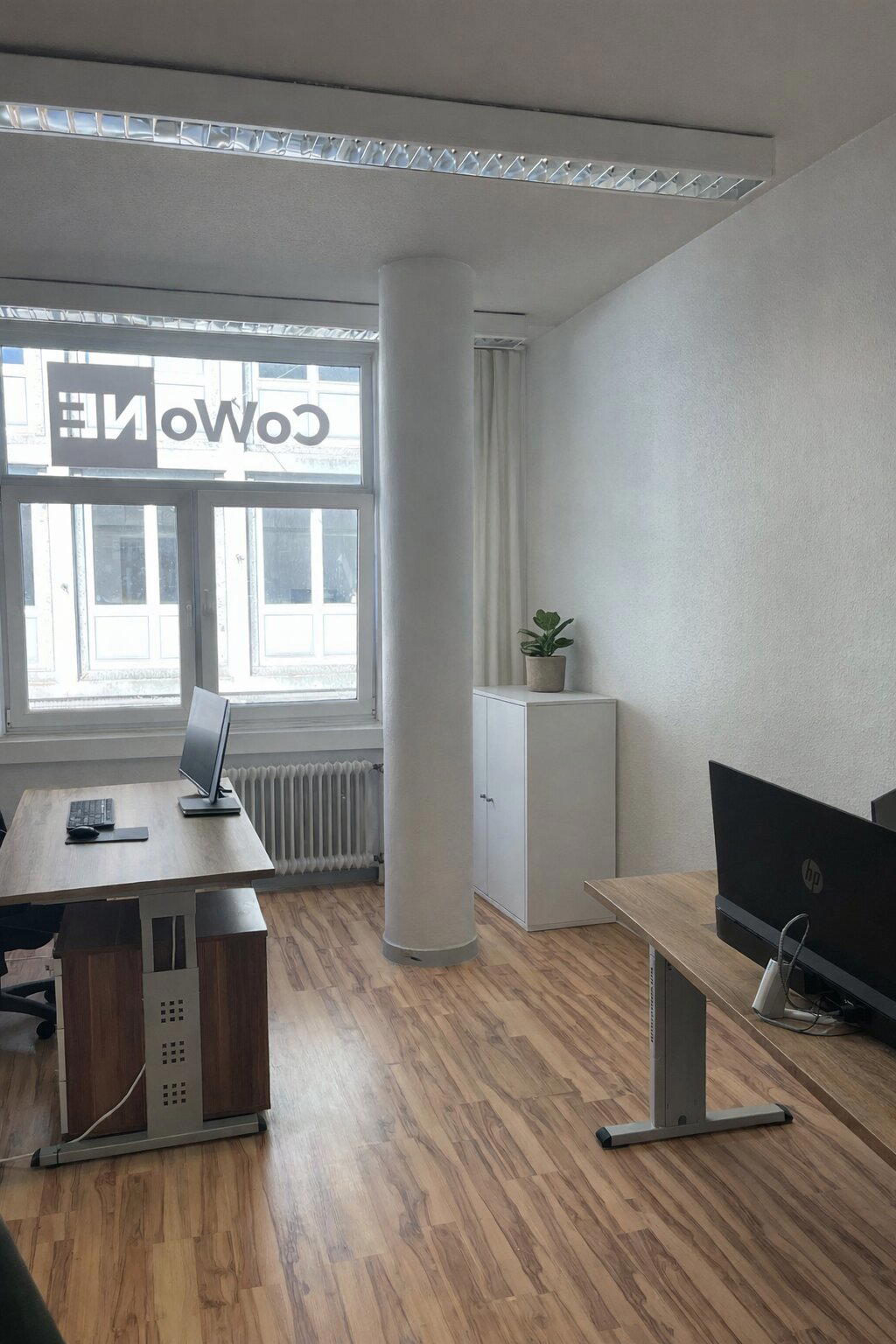 Büro 1