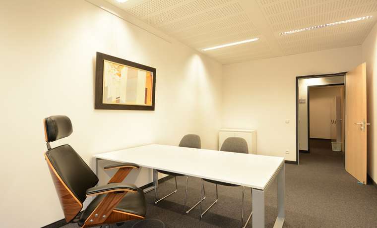 möbliertes Einzelbüro