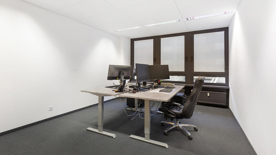 Büro 1