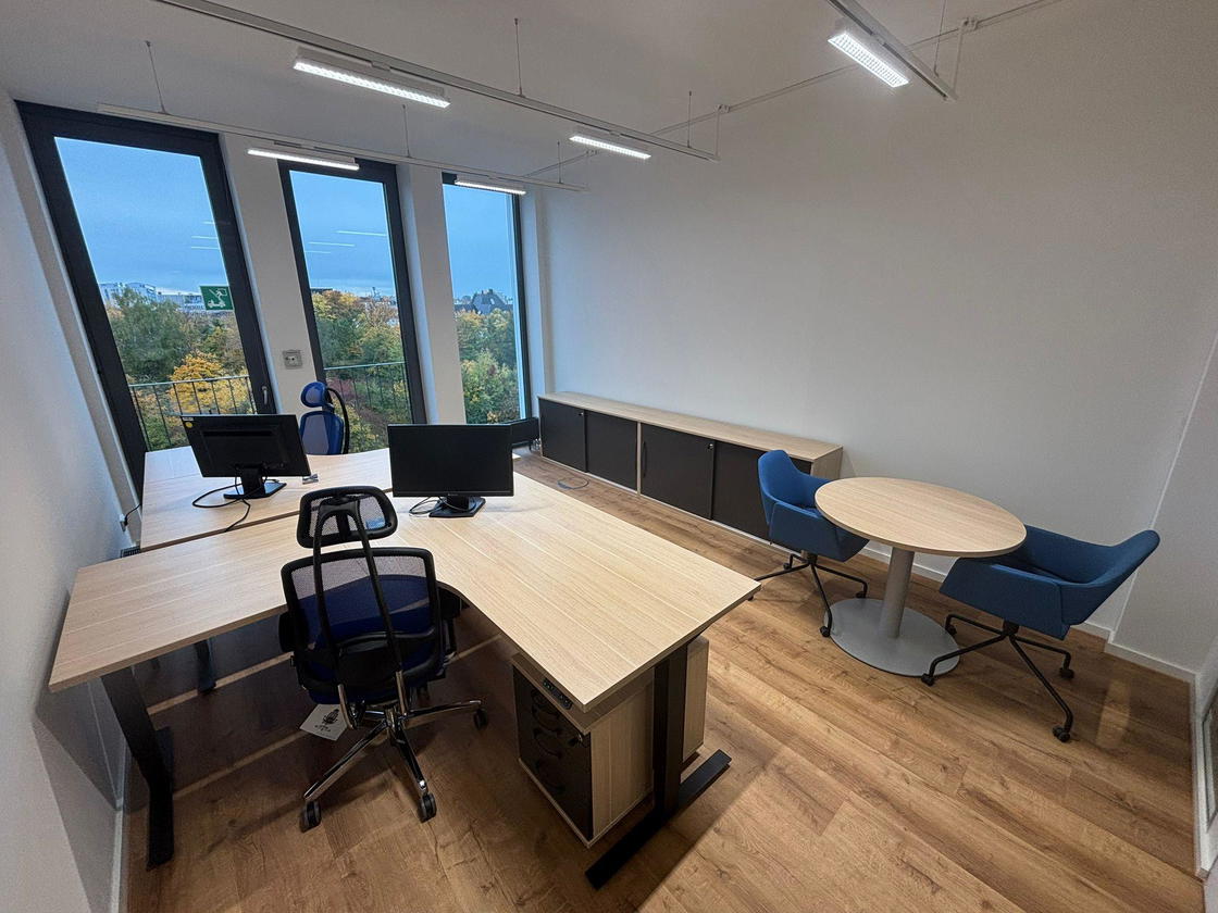 Büro 24