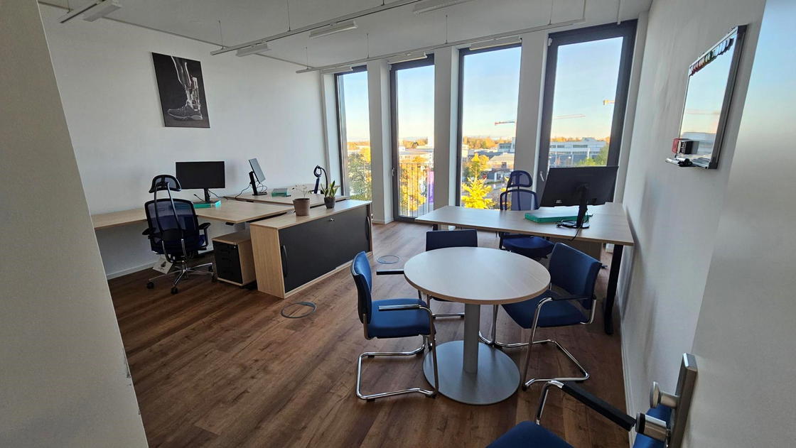 Büro 09