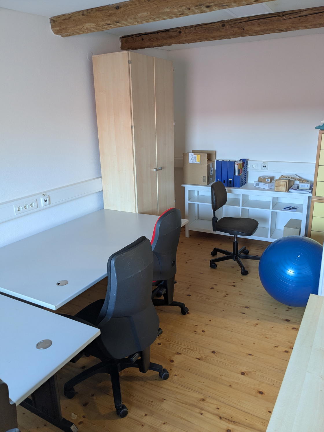 Büro 1
