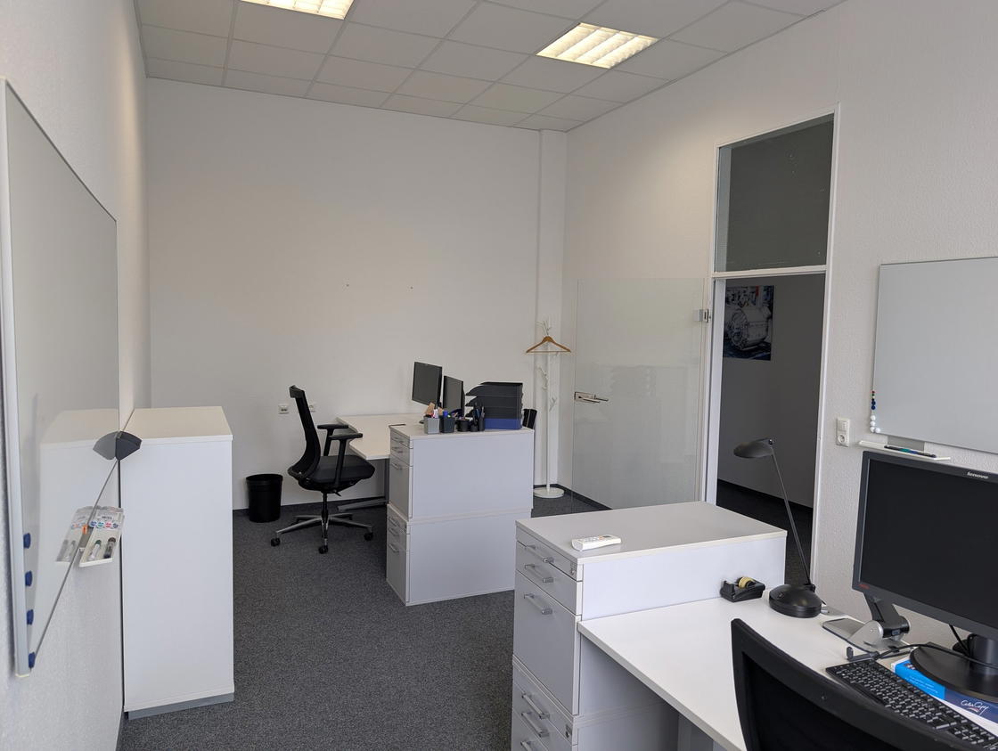 Büro 1