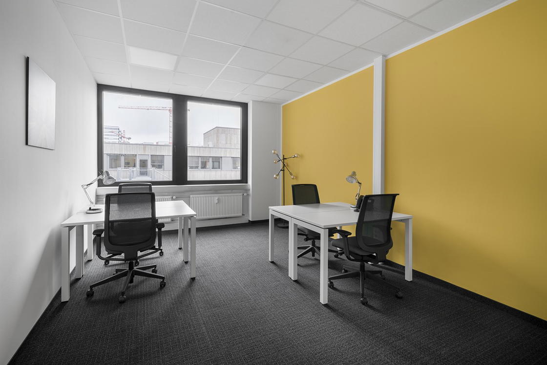 Regus Lyoner Stern 5166 Frankfurt Germany Office - Lyoner Stern.jpg