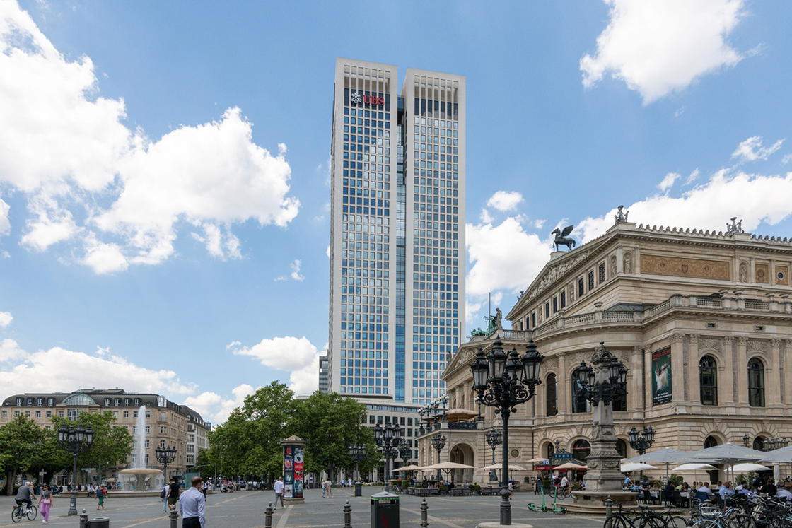 Signature_Opern Turm_2758_Frankfurt_Germany_BuildingExterior.jpg
