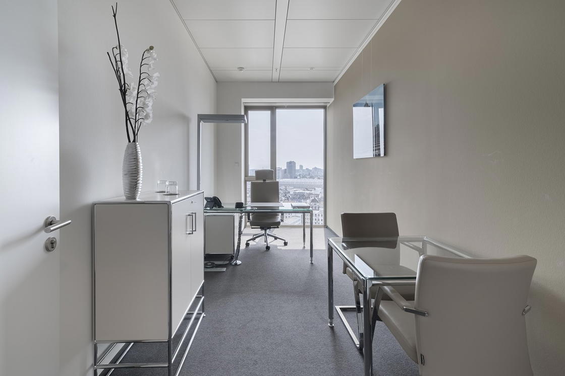 Signature_Signature Tower 185 (2756)_Frankfurt_Germany_office large.jpg