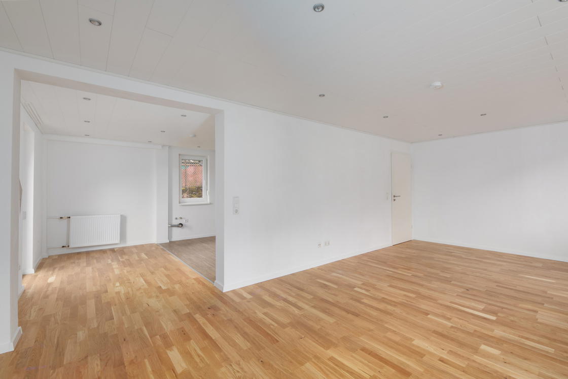 Wohnzimmer und Essbereich OG