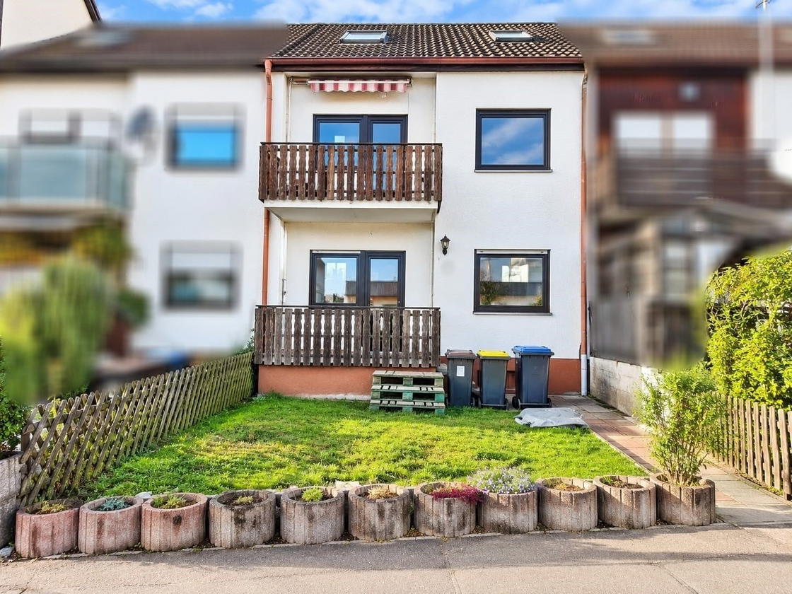 Ansicht mit Garten