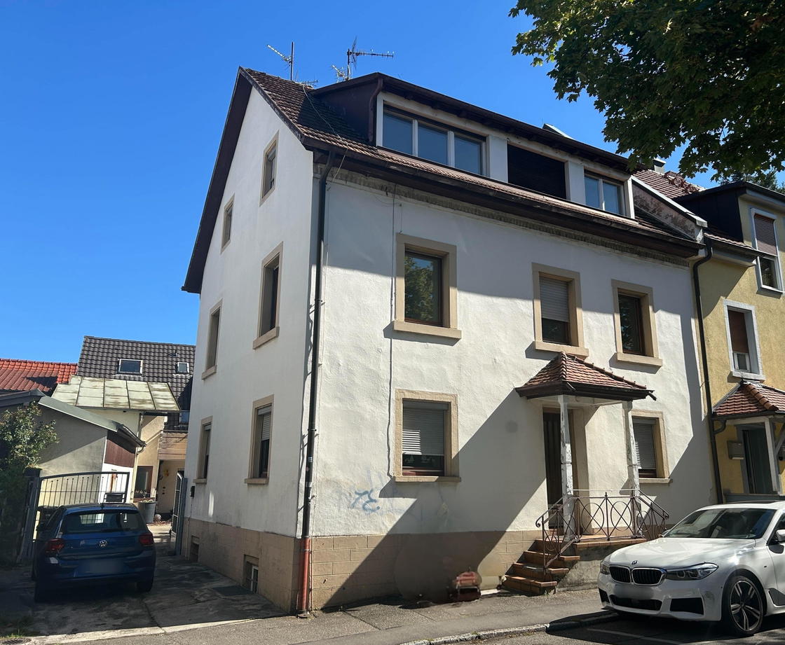 Mehrfamilienhaus: Vorderseite