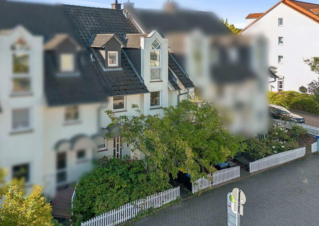 Straßenansicht