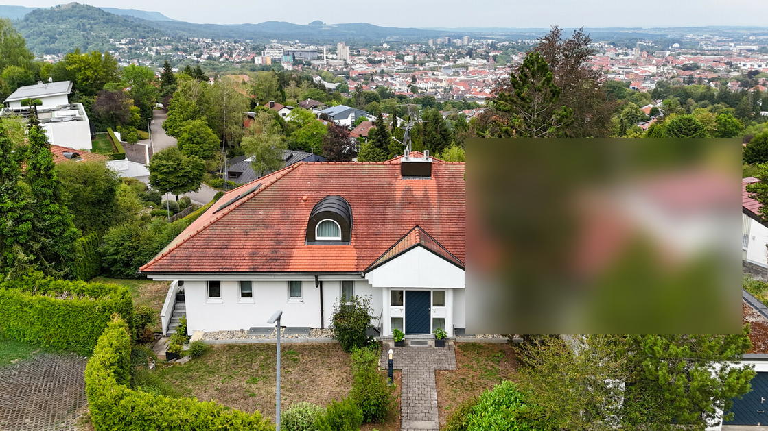 Drohnenansicht vorne Neu