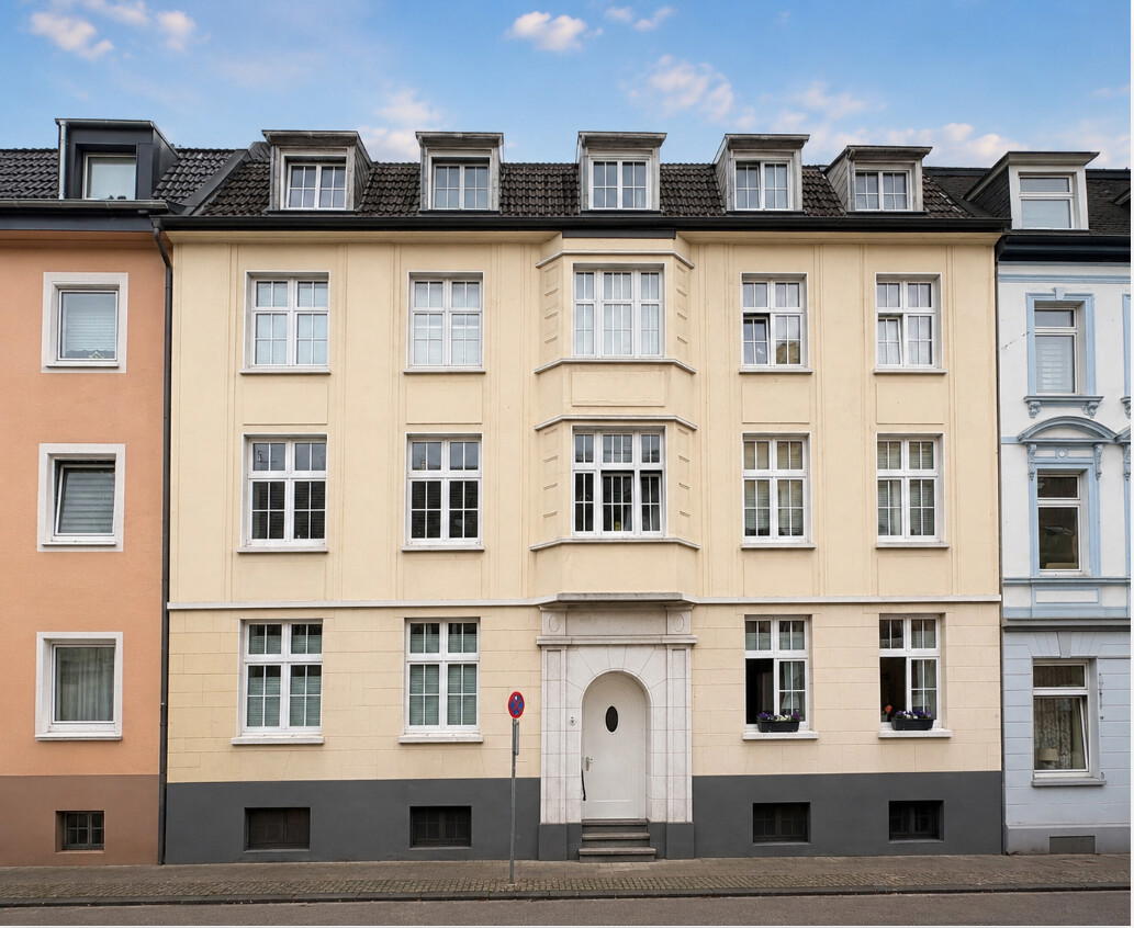 Straßenansicht