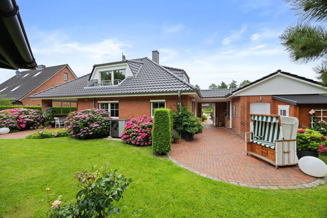 Garten- und Rückansicht