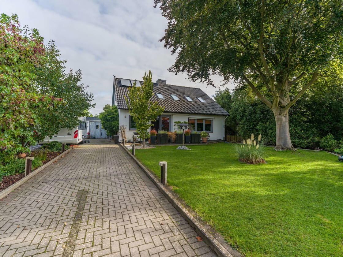 Straßenansicht