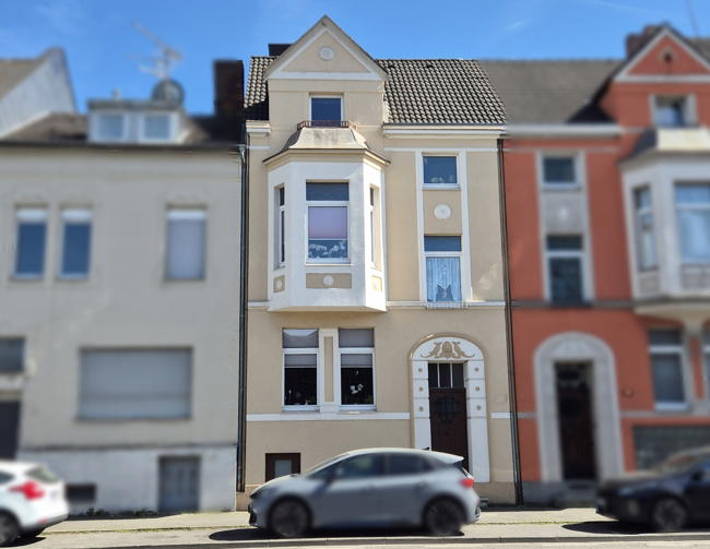 Straßenansicht