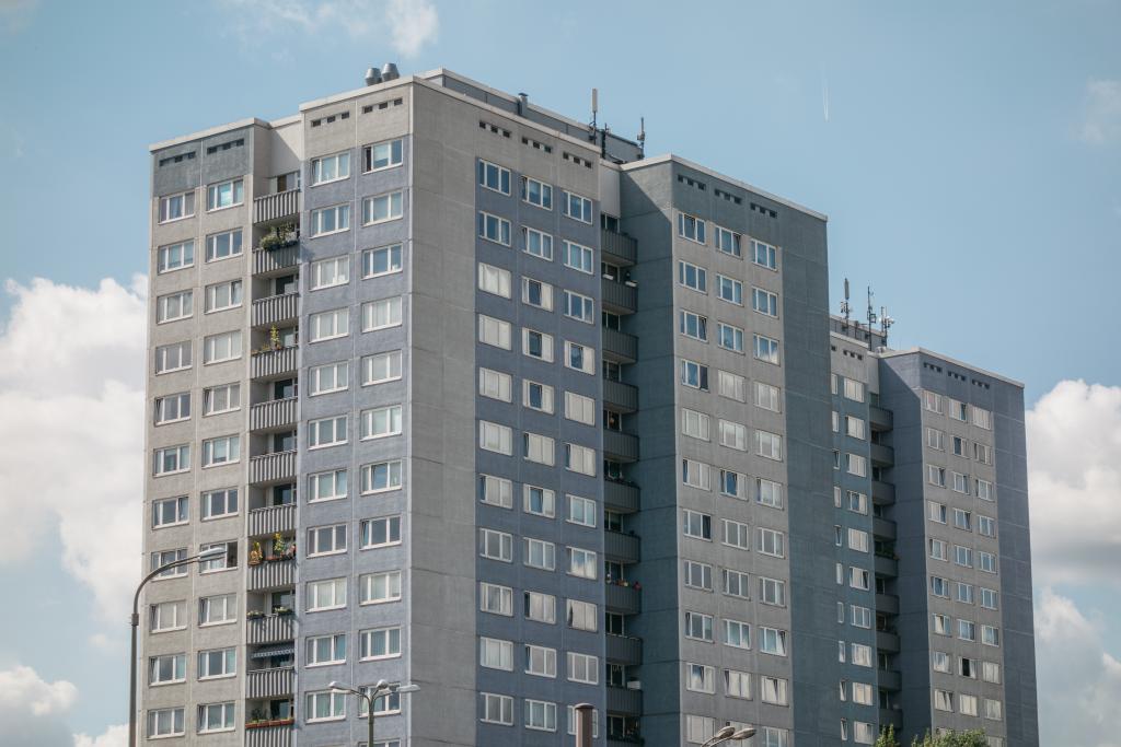 Plattenbau in Ostdeutschland