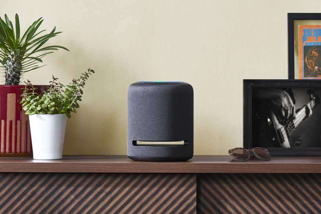 Smart Speaker Echo Studio von Amazon