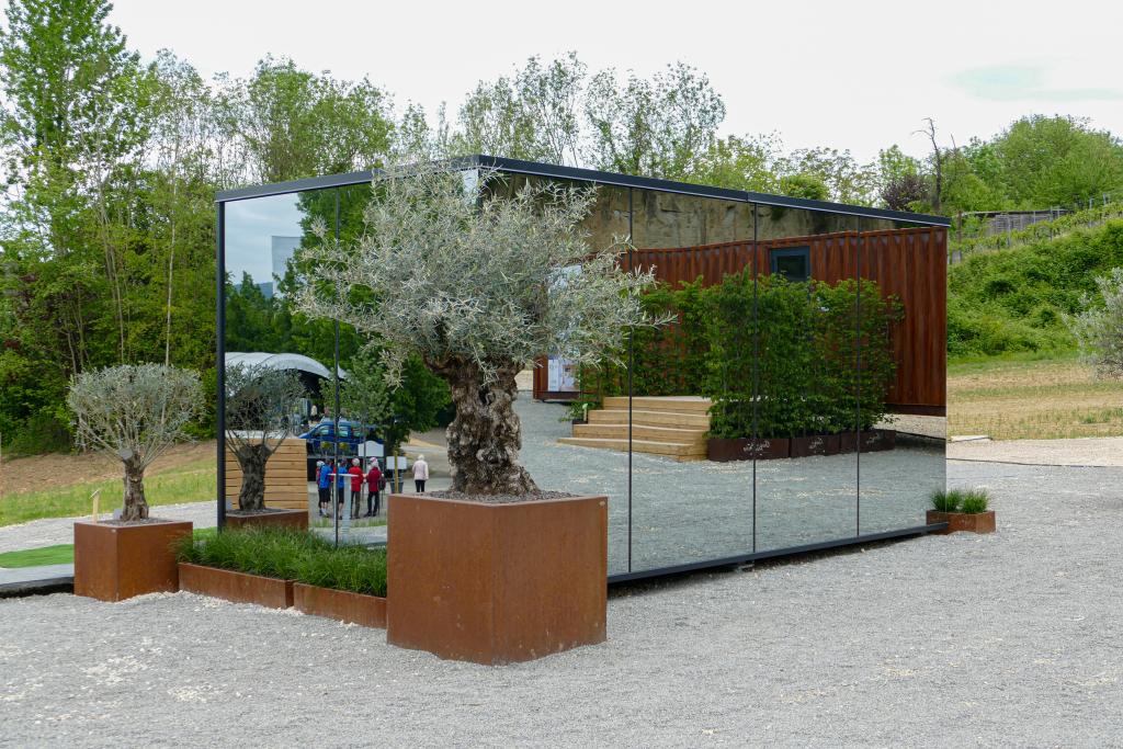 Ööd Spiegelhaus bei der Tiny House-Ausstellung Weinstadt