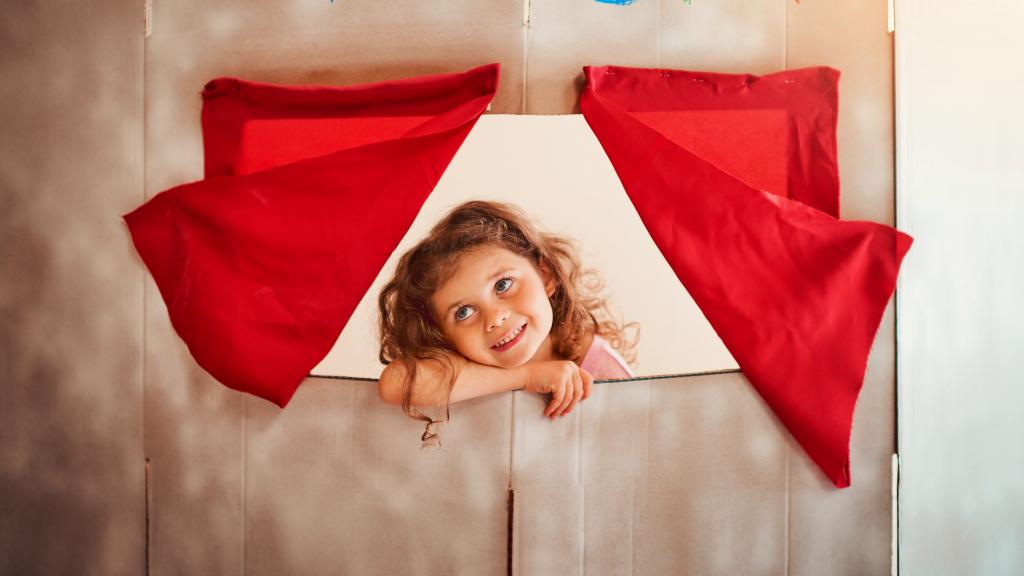 Puppentheater als Raumteiler im Kinderzimmer