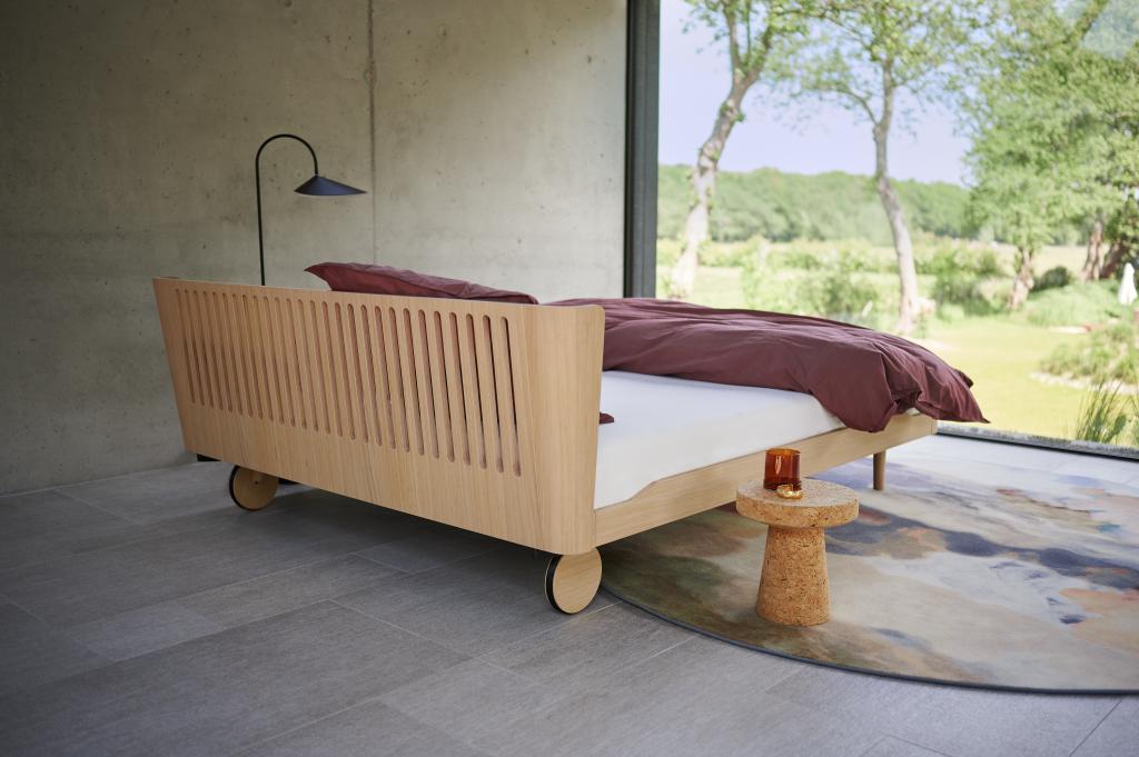 Nachhaltiges Bett aus Holz