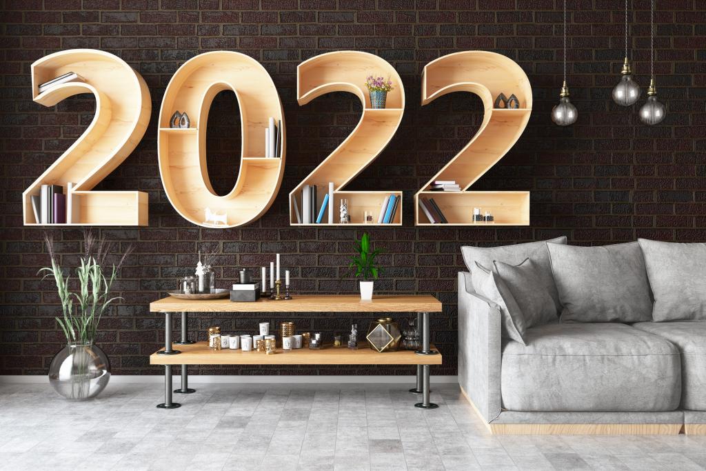 Sofa mit Bücherregal, das wie die Zahl 2022 aussieht an der Wand