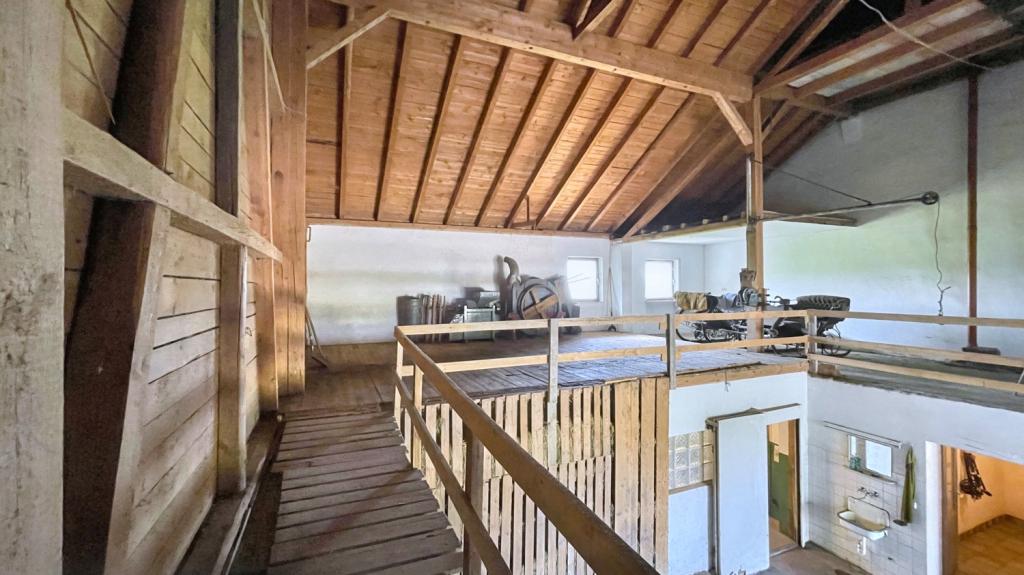 Wirtschaftstrakt beim Haupthaus