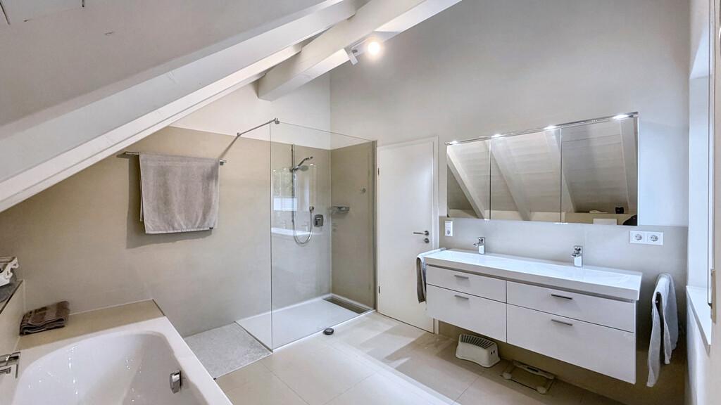 Badezimmer - Obergeschoss