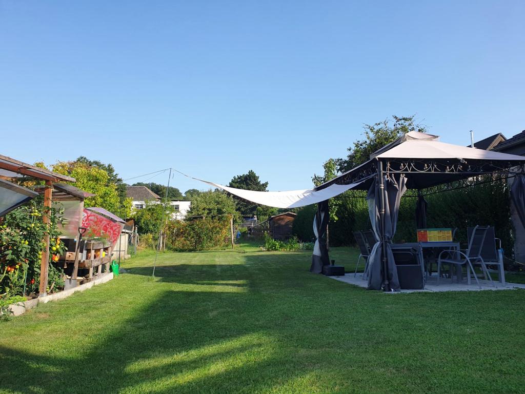 Teilansicht Garten (1)