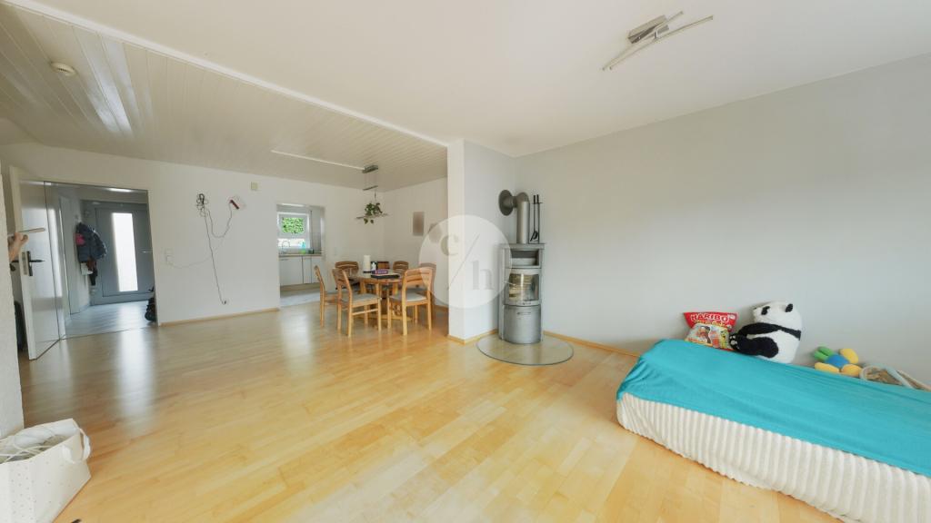 Familienfreundliches Reihenmittelhaus mit Terrasse und Garten in ruhiger Lage von Bahlingen zur Miete - Foto 2