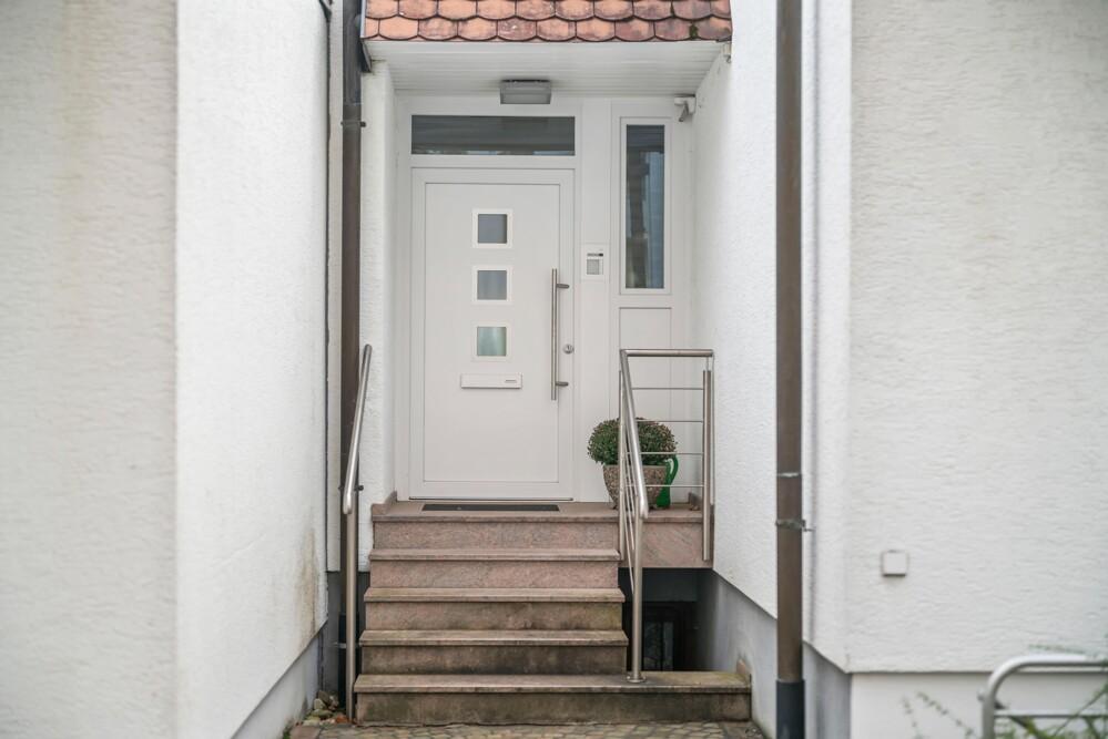 Zugang - Eingangstüre