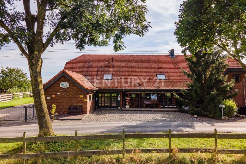 Frontalansicht des Hauses
