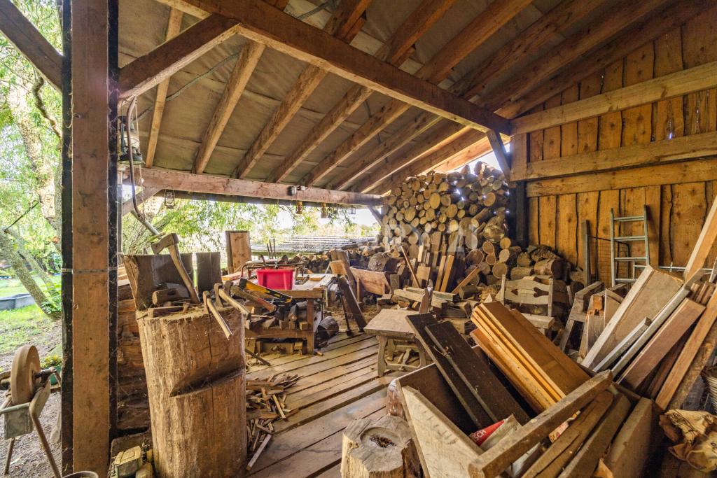 Fläche für eine trockene Holzlagerung