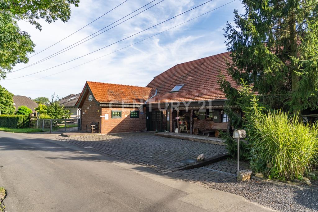 Straßenansicht zur Ranch