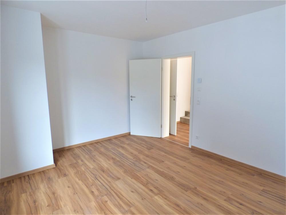 Hochwertige Maisonette-Wohnung mit Dachterrasse in Nördlingen - Foto 2
