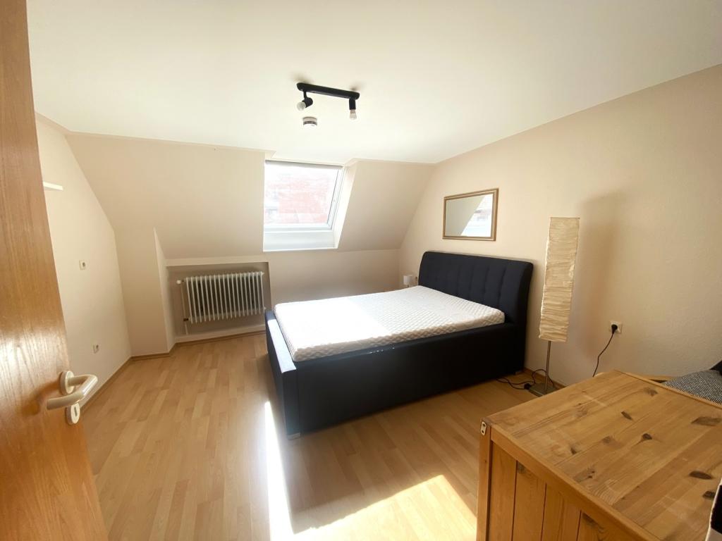 Kurzzeitmiete: Möbliertes 1-Zimmer-Apartment inklusive EBK in der Nördlinger Altstadt - Foto 2