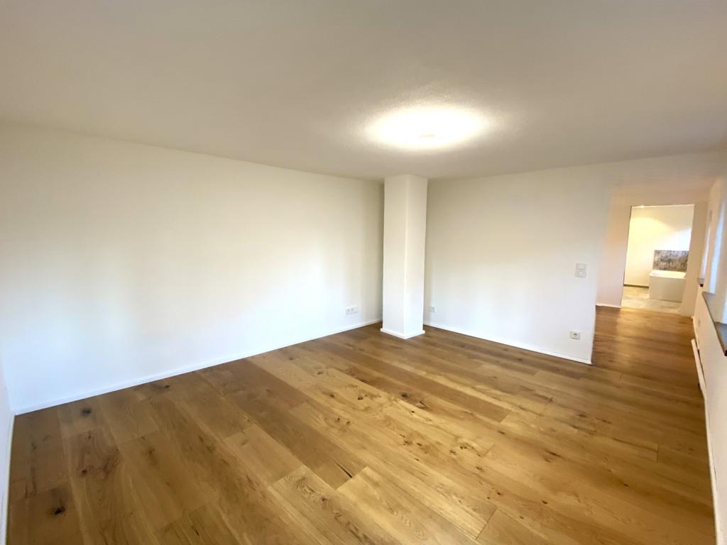 Rarität! - Stilvolle Kasarm mit 3,5 Zimmern, offenem Wohnkonzept, Terrasse & Gartennutzung - Photo 4