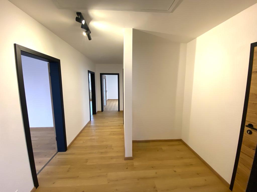 3,5-Zimmer-Wohnung mit Einfamilienhaus-Charakter – ca. 95 m² in ruhiger Lage mit EBK und Stellplatz - Foto 1