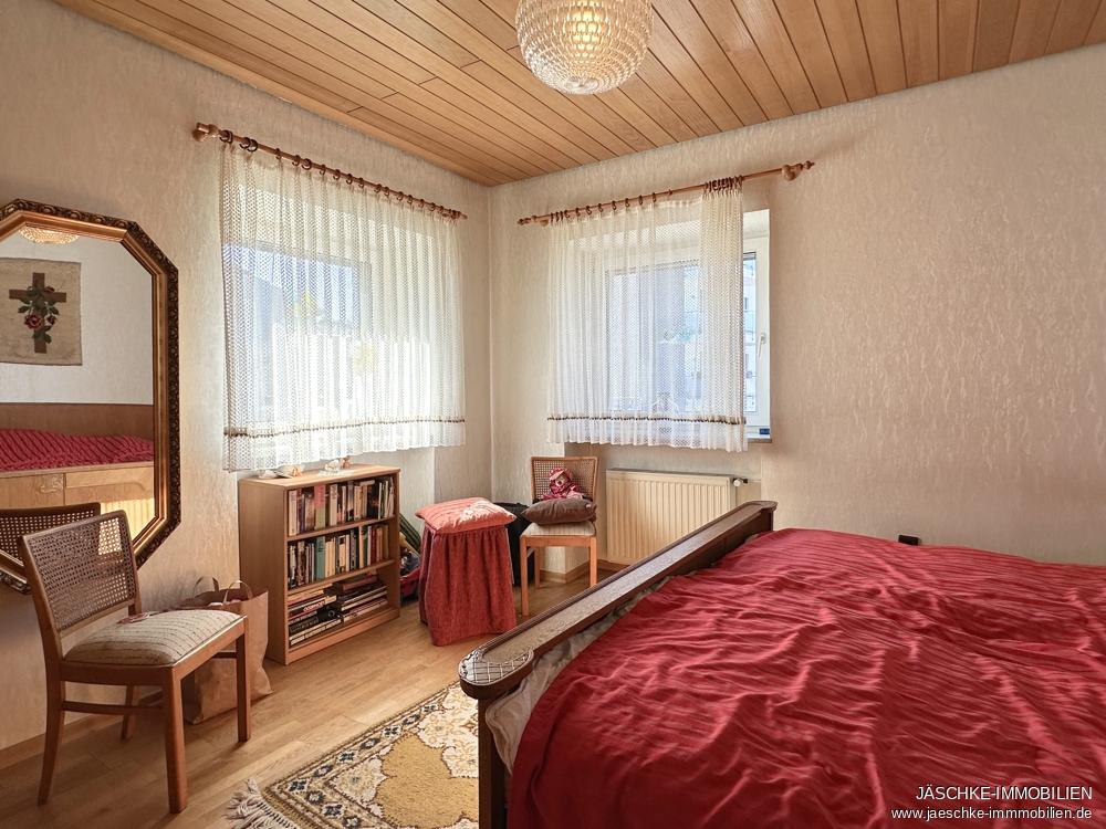 Schlafzimmer (OG)
